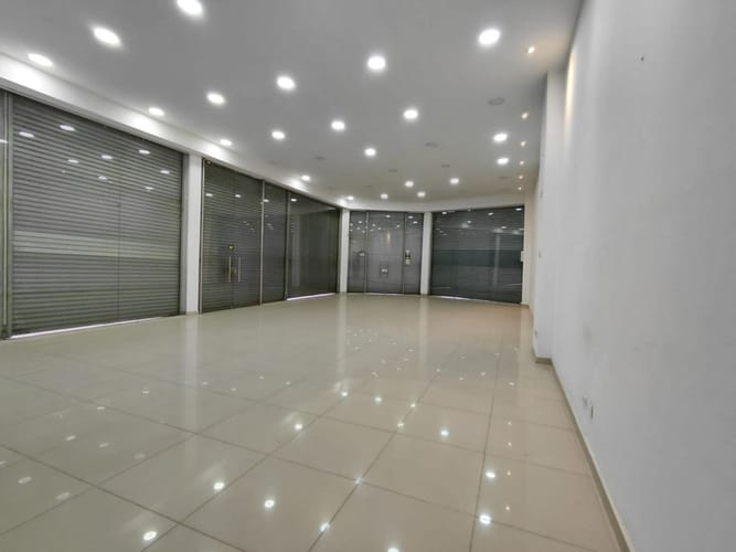 Local en arriendo en Bretaña, Cali, 360 m² · foto 5 de 24