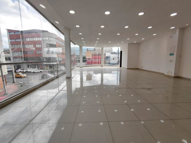 Local en arriendo en Bretaña, Cali, 360 m² · foto 12 de 24