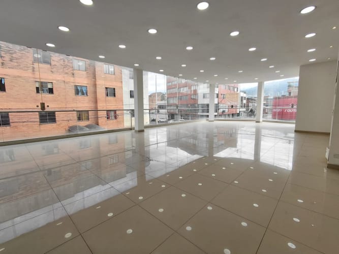 Local en arriendo en Bretaña, Cali, 360 m² · foto 13 de 24