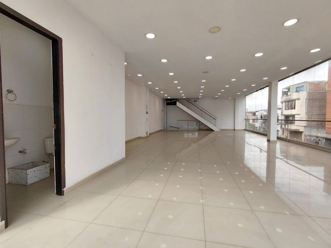 Local en arriendo en Bretaña, Cali, 360 m² · foto 16 de 24