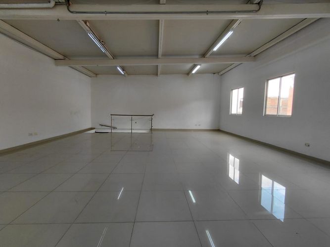 Local en arriendo en Bretaña, Cali, 360 m² · foto 21 de 24