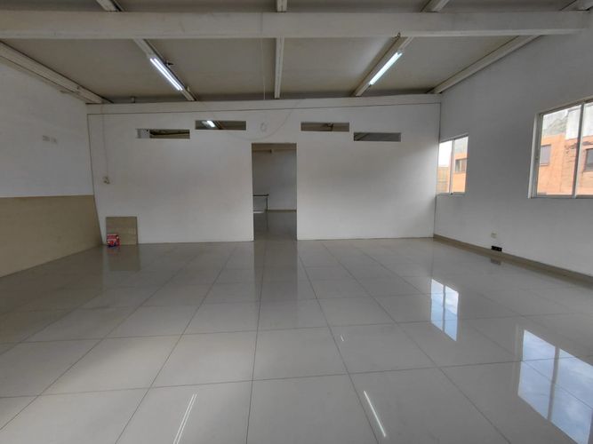Local en arriendo en Bretaña, Cali, 360 m² · foto 22 de 24