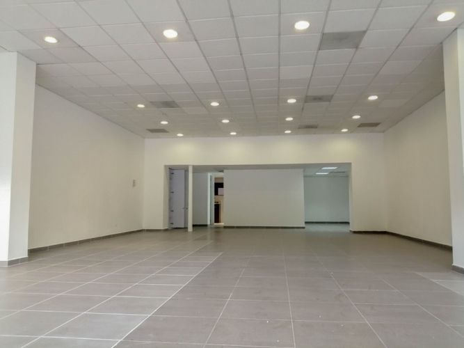 Local en arriendo en Las Acacias, Medellín, 170 m² · foto 3 de 6