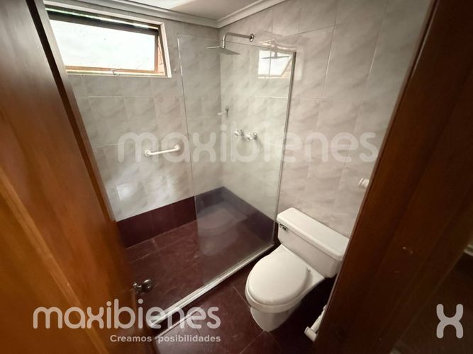 Apartamento de 3 alcobas en arriendo en Castropol, Medellín, 188 m² · foto 12 de 16