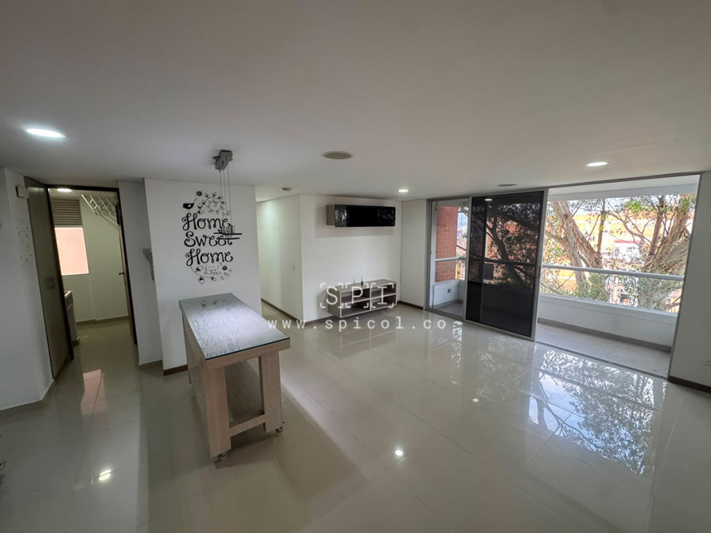 Apartment for rent in Loma del Escobero, Envigado
