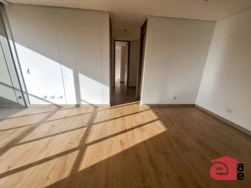 Apartamento en arriendo en Centro, Rionegro · foto 2 de 9