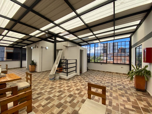 Apartaestudio en arriendo en El Dorado, Envigado · foto 3 de 4