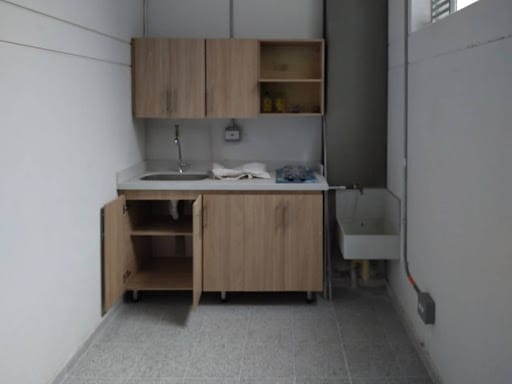 Bodega en arriendo en Belén San Bernardo, Medellín, 190 m² · foto 7 de 12