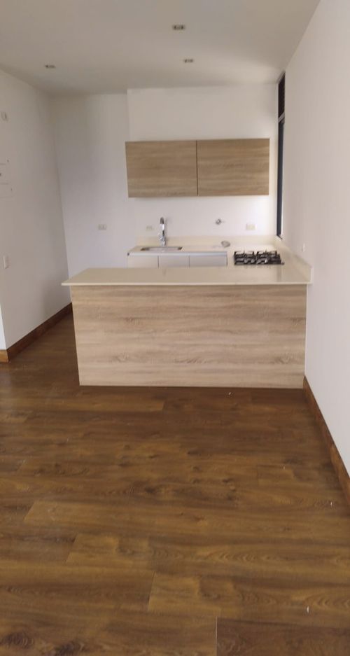 Apartamento de 1 alcoba en arriendo en San Lucas, Medellín, 70 m² · foto 2 de 12