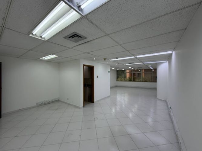 Oficina en arriendo en Astorga, Medellín, 64 m² · foto 4 de 7