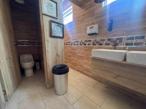 Local en arriendo en San Antonio De Pereira, Rionegro, 300 m² · foto 11 de 14