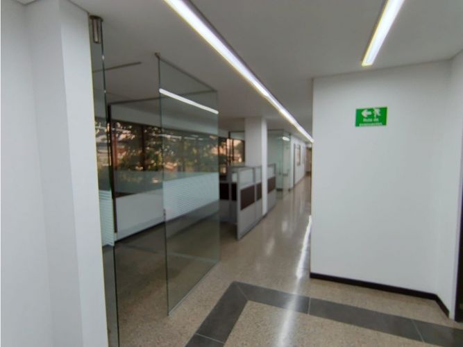 Bodega en arriendo en Prados De Sabaneta, Medellín, 3197 m² · foto 9 de 24
