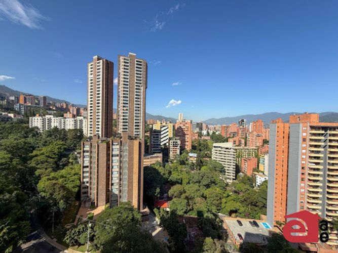 Apartamento de 3 alcobas en arriendo en El Poblado, Medellín, 100 m² · foto 19 de 23