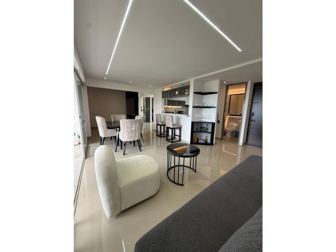 Apartamento de 3 alcobas en venta en Alfaguara, Cali, 110 m² · foto 7 de 19