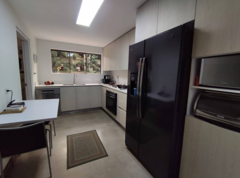 Apartamento en arriendo en El Poblado, Medellín · foto 6 de 19