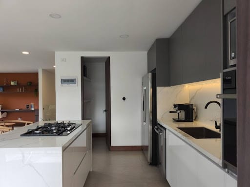 Apartamento en venta en Cumbres, Envigado · foto 6 de 19