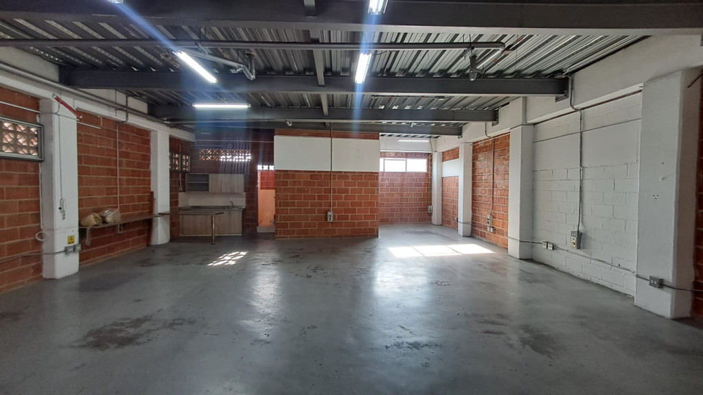 Warehouse for rent in Cabañas, Bello