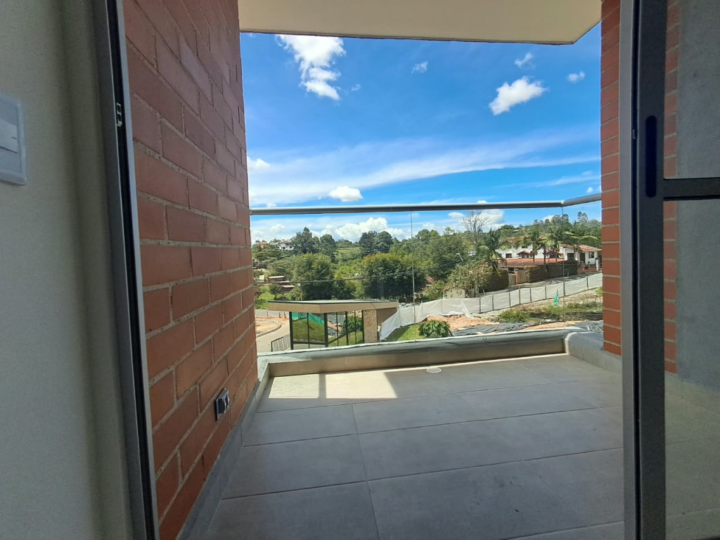Apartamento en arriendo en Centro, Rionegro · foto 4 de 13