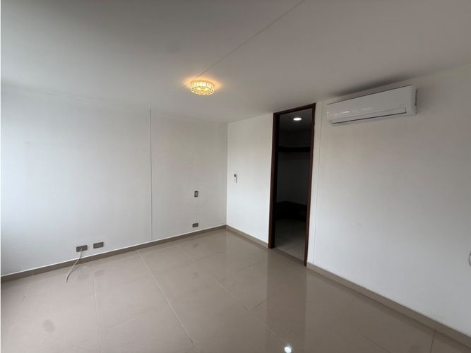 Apartamento de 4 alcobas en venta en La Hacienda, Cali, 110 m² · foto 13 de 16