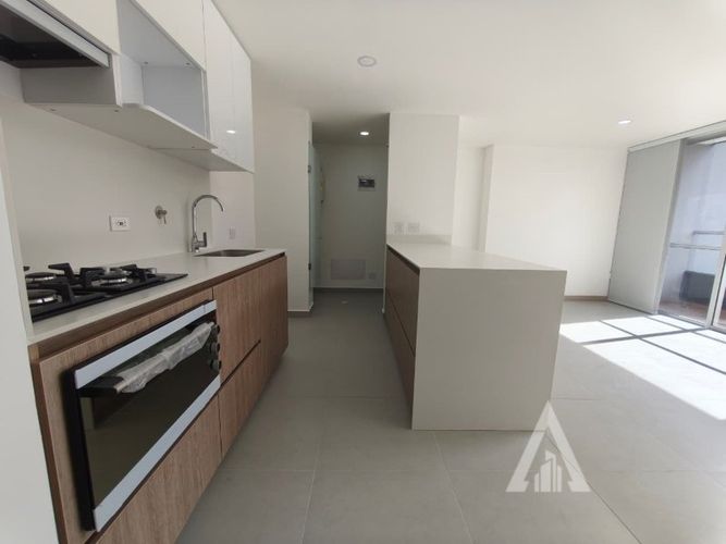 Apartamento de 3 alcobas en arriendo en Las Lomitas, Sabaneta, 76 m² · foto 8 de 17
