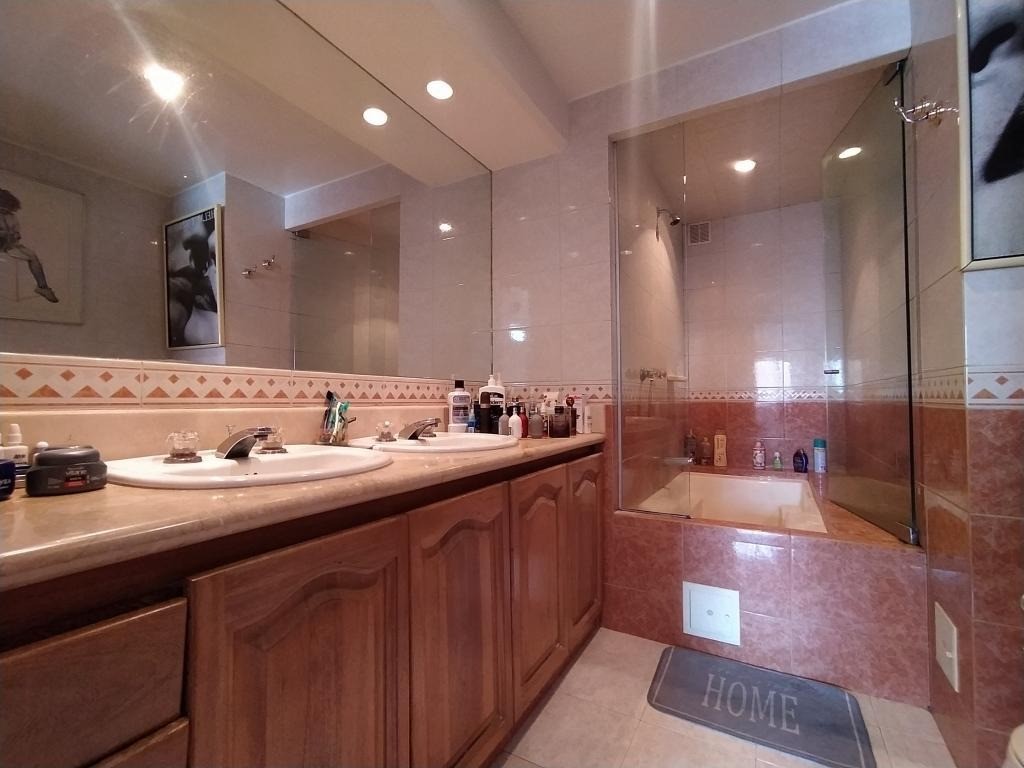 Apartamento en venta en Los Rosales, Bogotá · foto 20 de 21