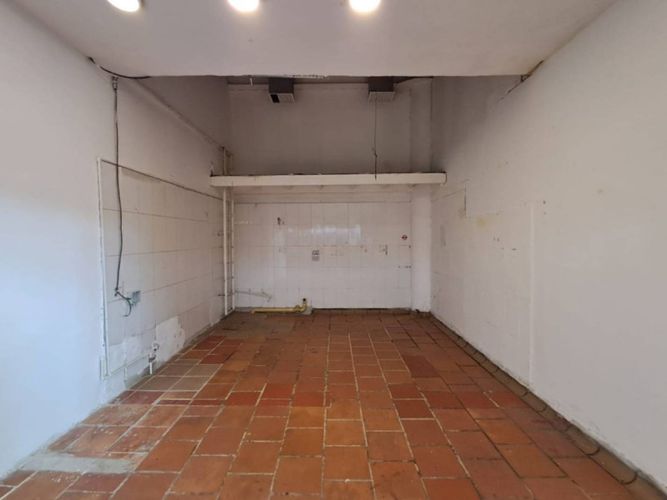 Local en arriendo en El Poblado, Medellín, 15 m² · foto 5 de 6