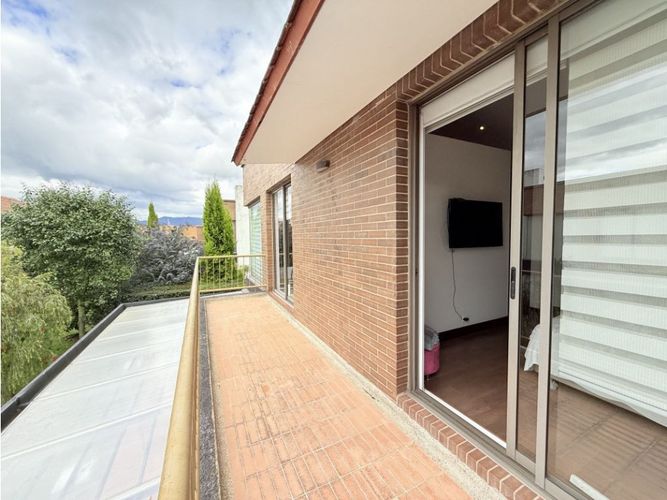 Casa de 4 alcobas en arriendo en Pueblo Viejo, Cota, 246 m² · foto 15 de 24