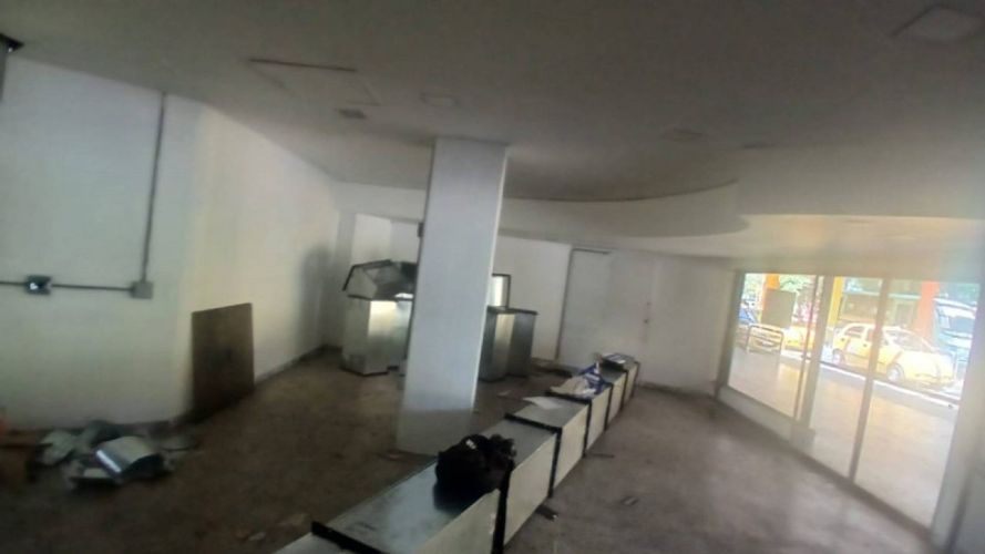 Local en arriendo en Caribe, Medellín, 75 m² · foto 3 de 5