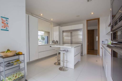 Apartamento de 3 alcobas en venta en La Cabrera, Bogotá, 284 m² · foto 11 de 24