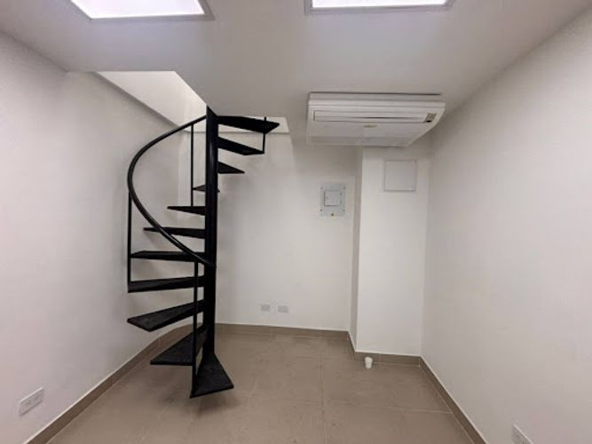 Local en arriendo en Campo Amor, Medellín, 36 m² · foto 2 de 5