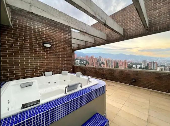 Apartamento de 4 alcobas en venta en Villa Carlota, Medellín, 389 m² · foto 18 de 20