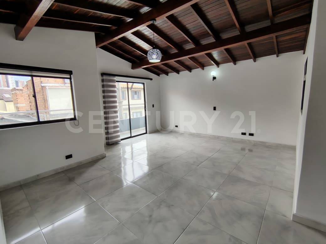 Apartamento en arriendo en La Florida, Bello · foto 4 de 17