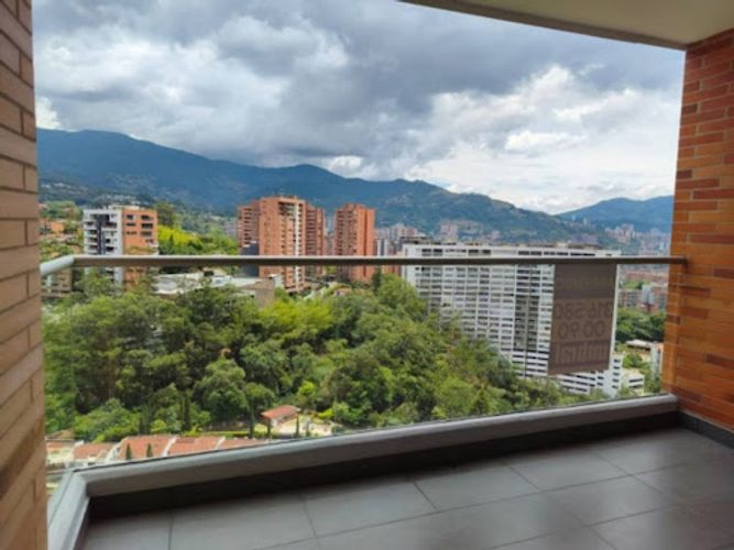 Apartamento de 2 alcobas en arriendo en Loma Benedictinos, Envigado, 87 m² · foto 19 de 21