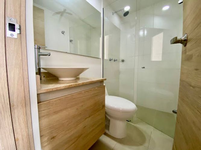 Apartamento de 2 alcobas en venta en Zona Industrial No. 2, Sabaneta, 65 m² · foto 8 de 13