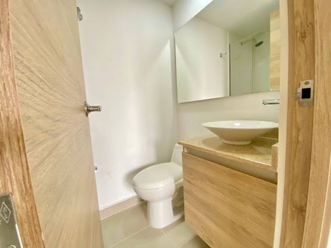Apartamento de 2 alcobas en venta en Zona Industrial No. 2, Sabaneta, 65 m² · foto 11 de 13