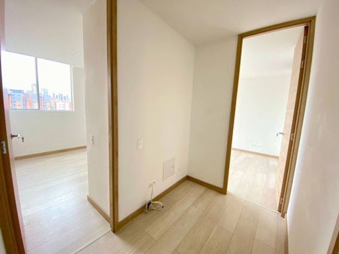Apartamento de 2 alcobas en venta en Zona Industrial No. 2, Sabaneta, 65 m² · foto 12 de 13