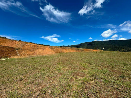 Land in Santa Elena (2307 m²) for Sale - 2