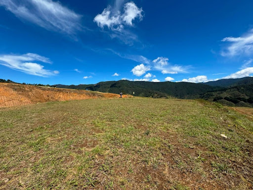 Land in Santa Elena (2307 m²) for Sale - 4