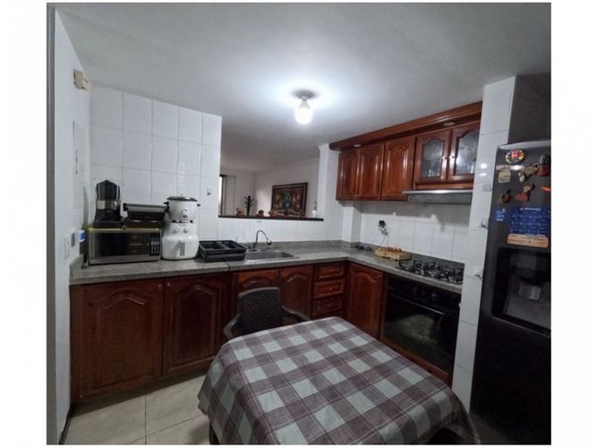 Casa de 5 alcobas en venta en El Porvenir, Funza, 129 m² · foto 2 de 17