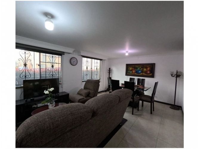 Casa de 5 alcobas en venta en El Porvenir, Funza, 129 m² · foto 4 de 17