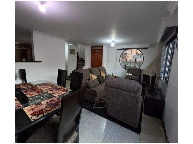 Casa de 5 alcobas en venta en El Porvenir, Funza, 129 m² · foto 5 de 17