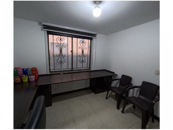 Casa de 5 alcobas en venta en El Porvenir, Funza, 129 m² · foto 9 de 17