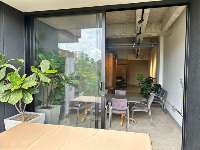 Oficina en arriendo en La Candelaria, Envigado, 59 m² · foto 6 de 11