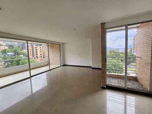 Apartamento en arriendo en La Florida, Medellín · foto 2 de 24