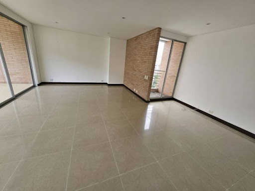 Apartamento en arriendo en La Florida, Medellín · foto 3 de 24