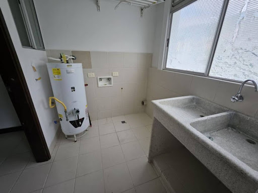 Apartamento en arriendo en La Florida, Medellín · foto 23 de 24