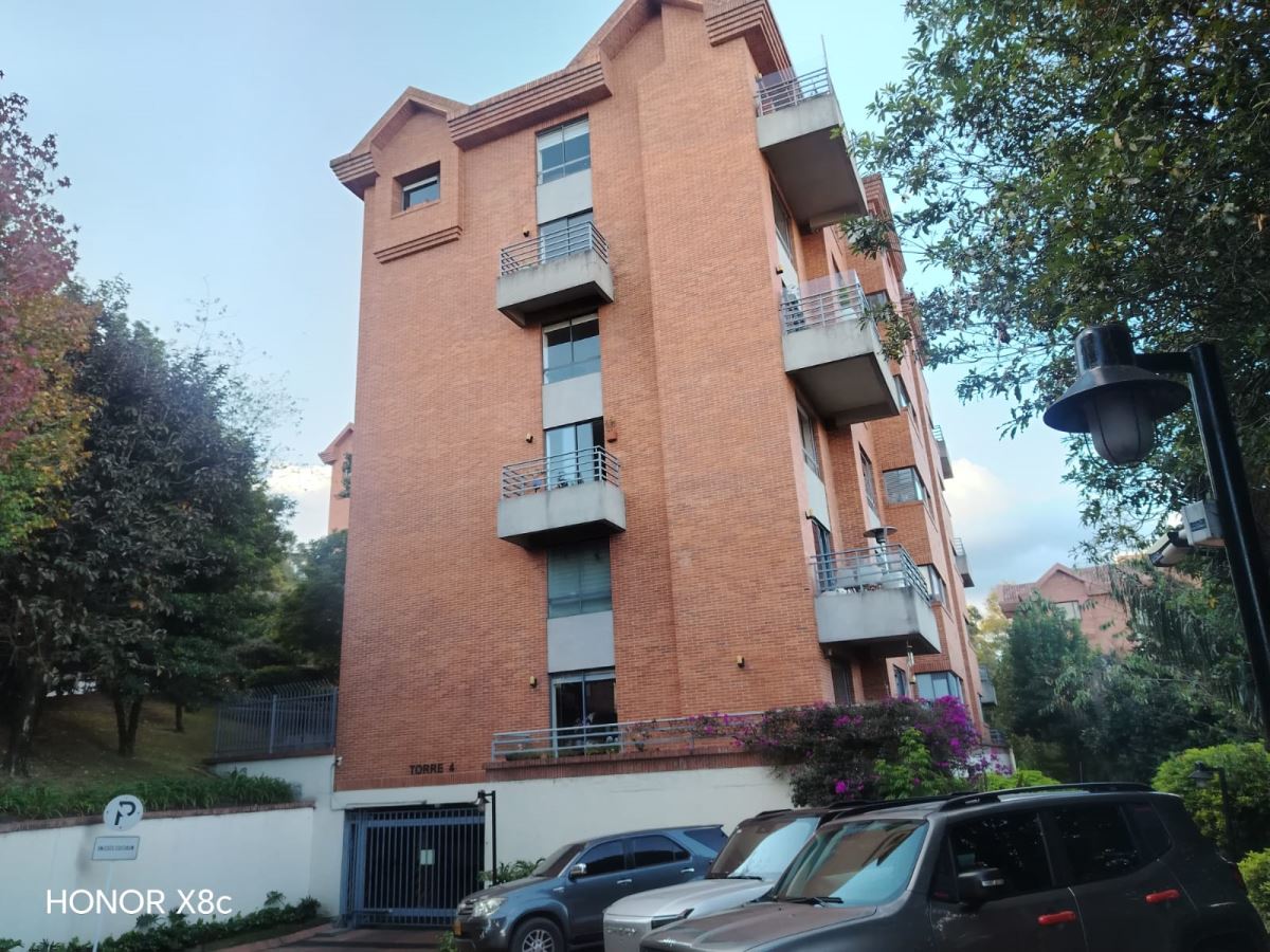 Apartamento en venta en Cerros De Suba, Bogotá · foto 2 de 24
