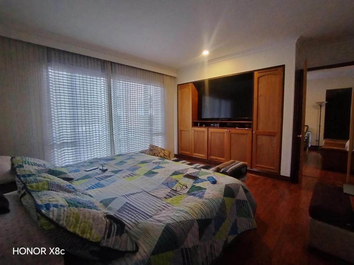 Apartamento en venta en Cerros De Suba, Bogotá · foto 8 de 24