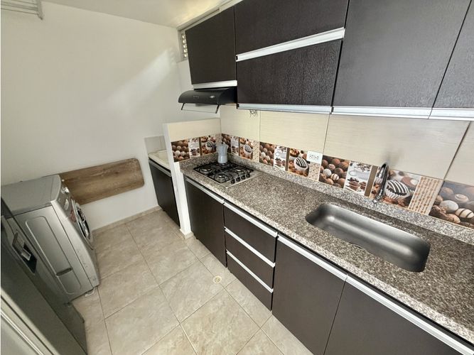 Apartamento de 2 alcobas en venta en Barro Blanco, Piedecuesta, 51 m² · foto 4 de 24