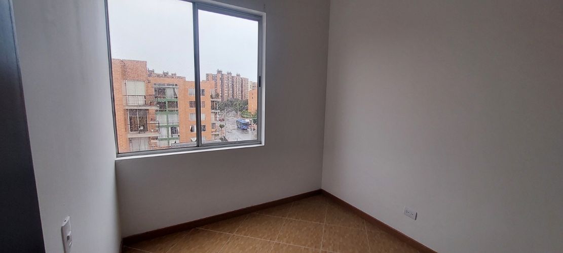 Apartamento en venta en Gran Granada, Bogotá · foto 6 de 17